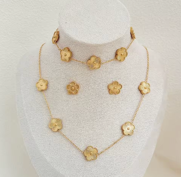 Five Leaf Flower Jewelry Set
