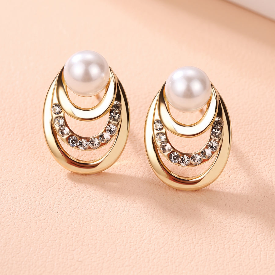 Layered Circle Pearl Earrings