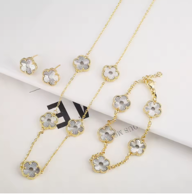 Double-Sided Plum Blossom Jewelry Set