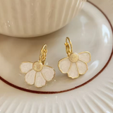Gold Daisy Earrings
