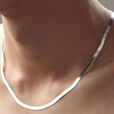 Minimal Flat Chain Necklace