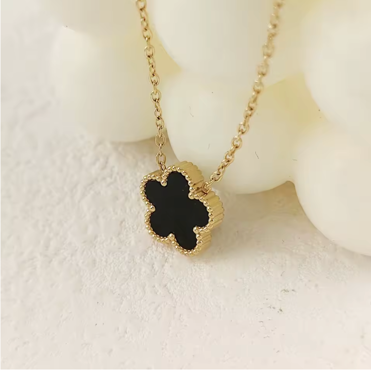 Flower Pendant Necklace Collection