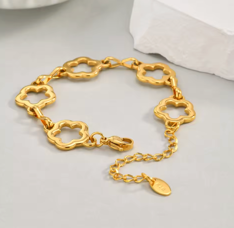 Waterproof Gold Floral Necklace & Bracelet