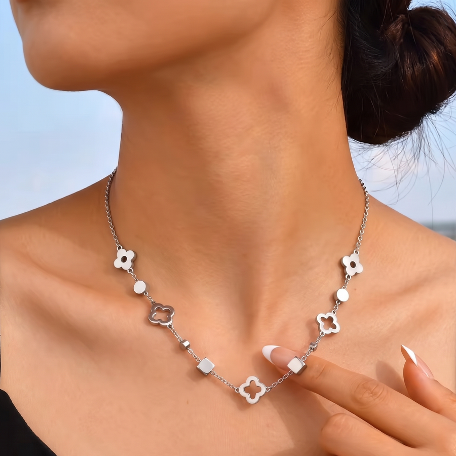 Dainty Geometric Clover Chain