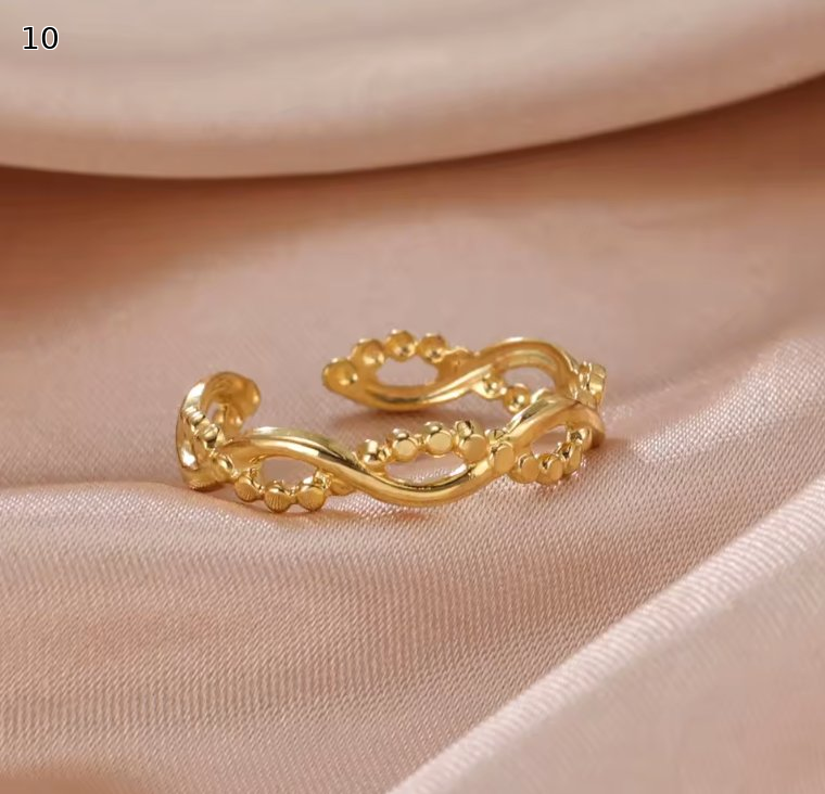 Minimalist Adjustable Ring Set