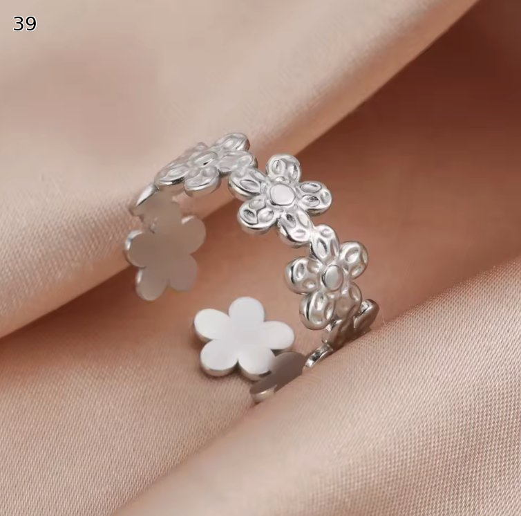 Minimalist Adjustable Ring Set