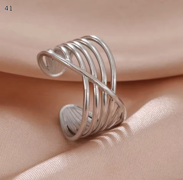 Minimalist Adjustable Ring Set
