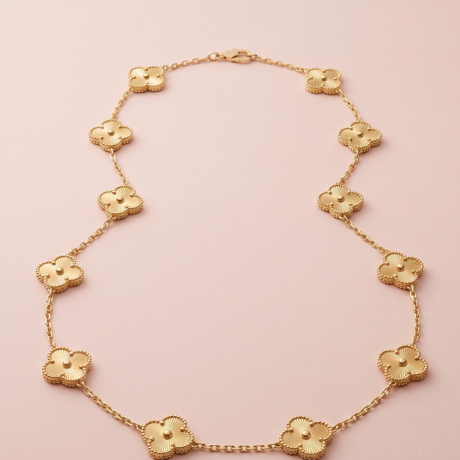 Minimalist 10-Leaf Clover Necklace