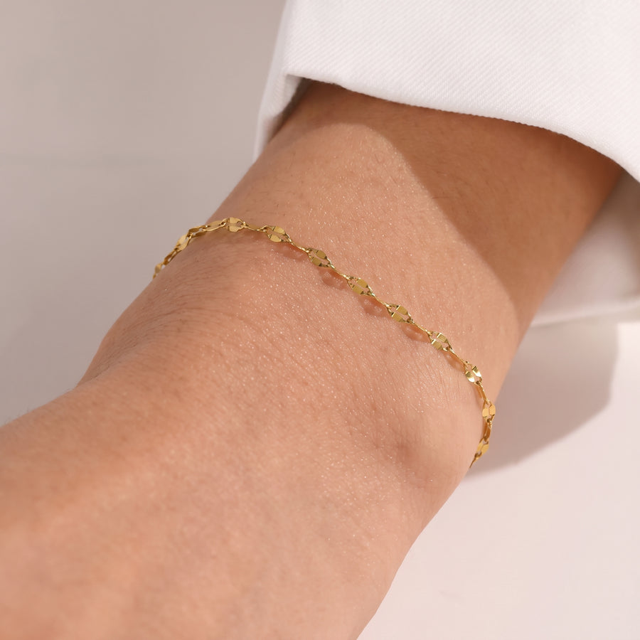 Minimal Gold Chain Bracelet